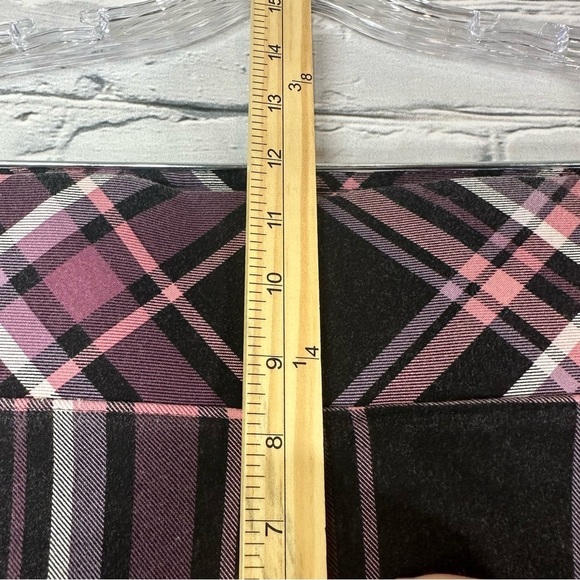 Torrid Pixie Skinny Studio Luxe Ponte High-Rise
Pant Pink Plaid Size 2R Stretch - Picture 8 of 10